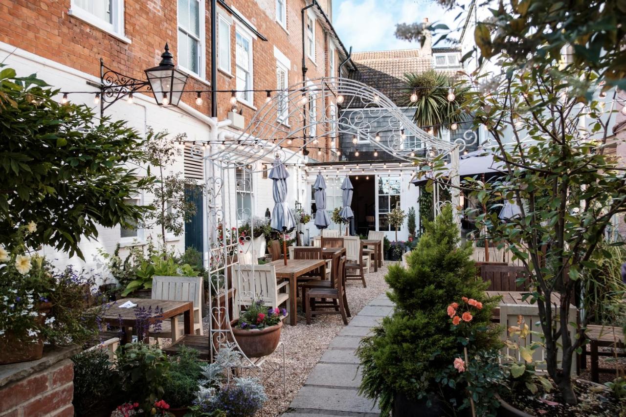 The Bull Hotel Bridport Exterior photo